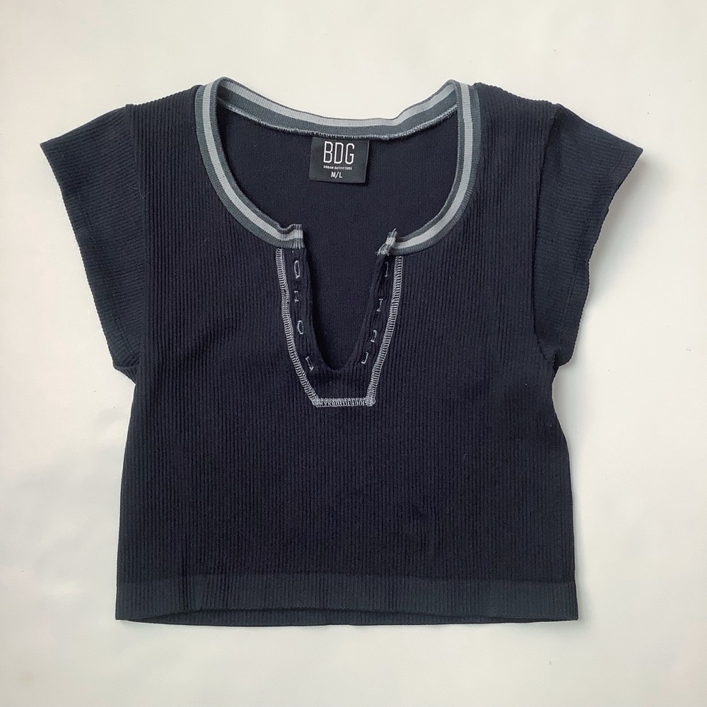 BDG Black Cropped Short Sleeve Tee